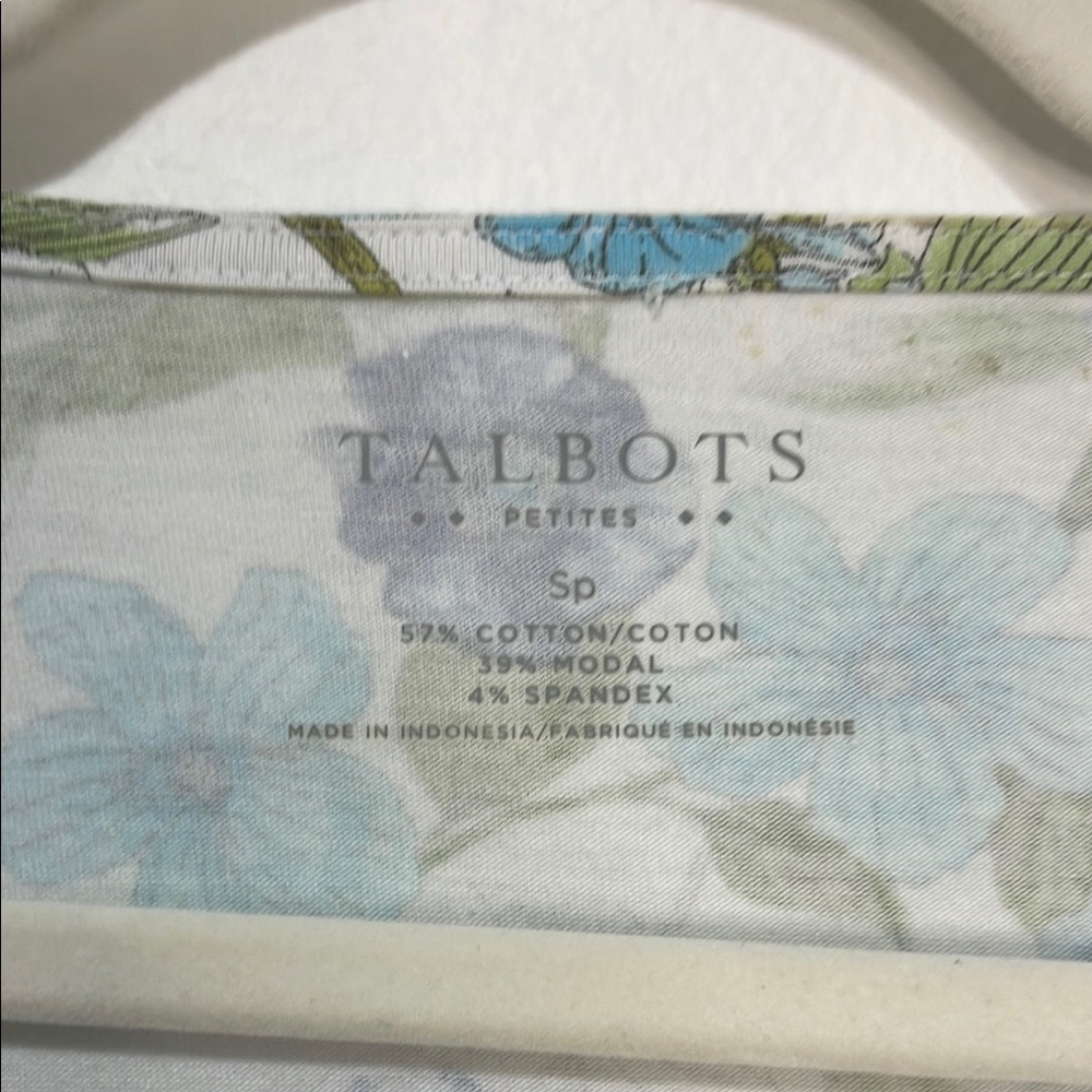 Talbots Floral V-Neck Top - Blue and Green Size Small Petite EUC - Picture 2 of 4